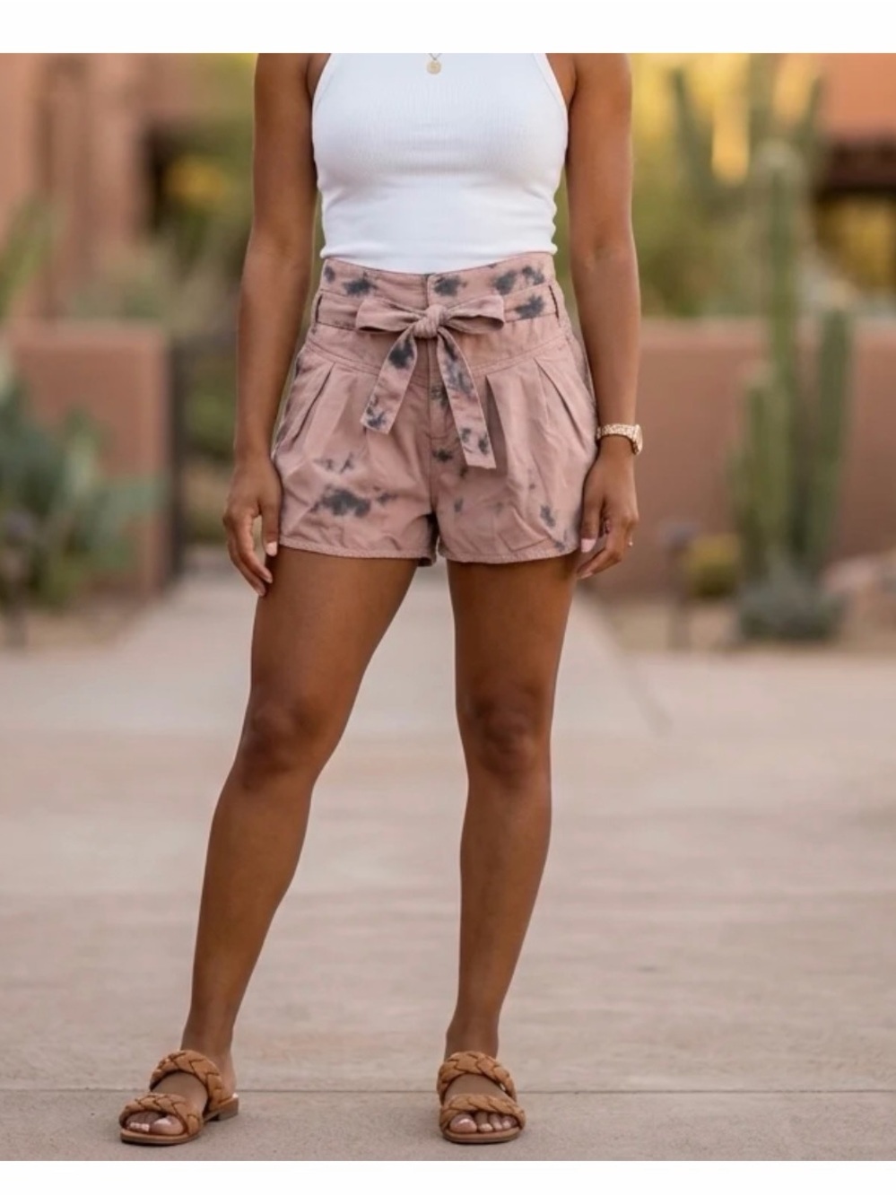 NWOT Free People shorts (no belt) 🔥